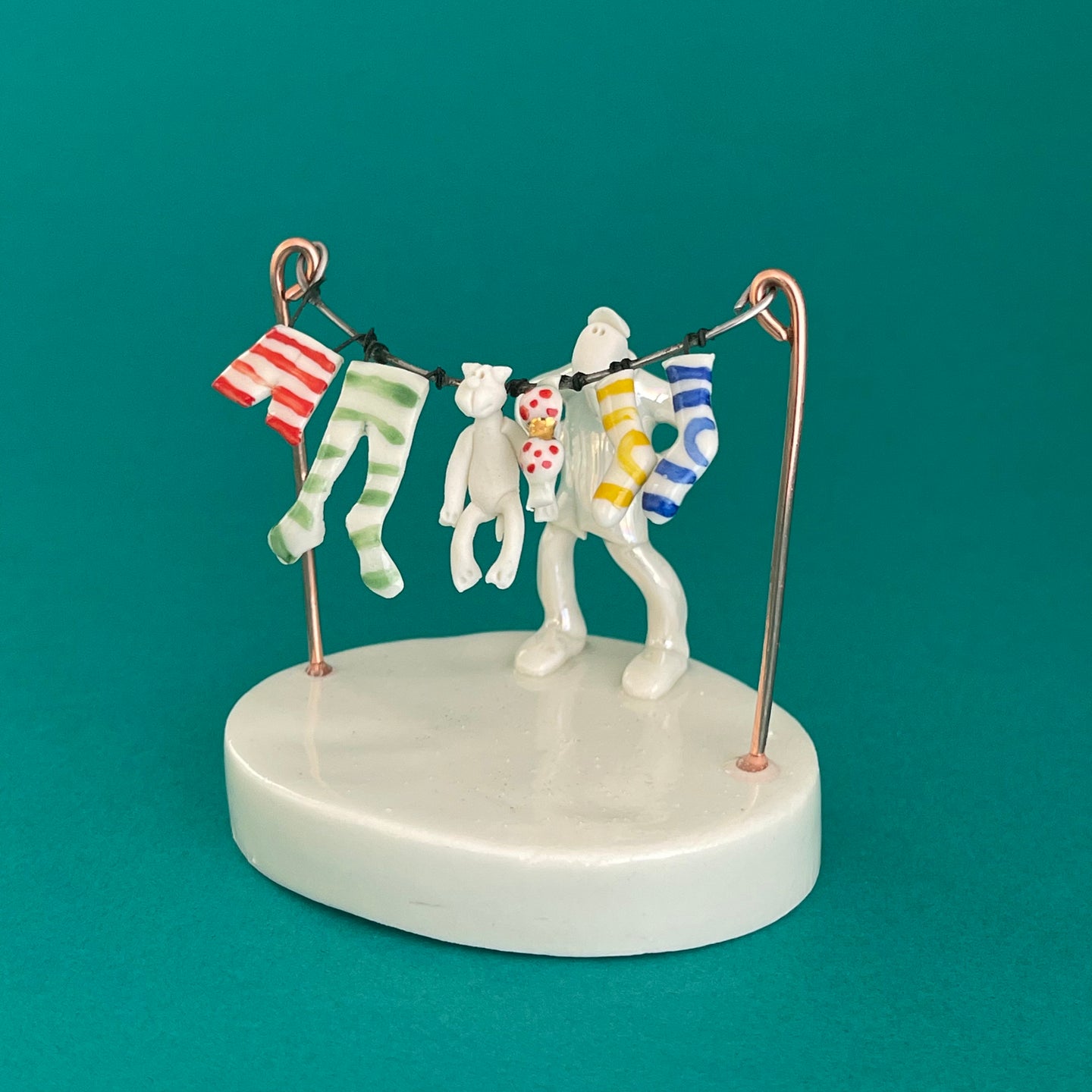 Ceramic sculpture - washing line