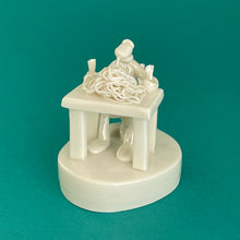 Load image into Gallery viewer, Ceramic sculpture - spaghetti eater
