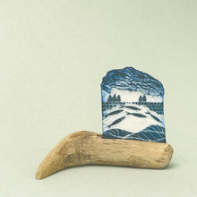 Load image into Gallery viewer, Porcelain Plaque - jumping fish
