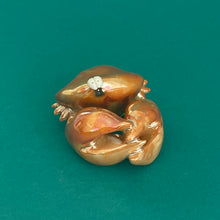Load image into Gallery viewer, Ceramic sculpture - crab
