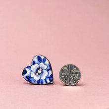 Load image into Gallery viewer, Porcelain button pair - heart flower
