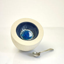 Load image into Gallery viewer, Salt pot - 4
