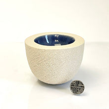 Load image into Gallery viewer, Salt pot - 4
