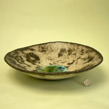 Load image into Gallery viewer, Decorative bowl - sea glass 3
