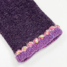 Load image into Gallery viewer, Lambswool wrist mitts 17
