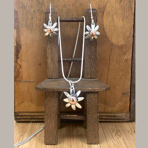 Flower necklace and earring set