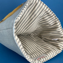 Load image into Gallery viewer, Tea Cosy - teapots
