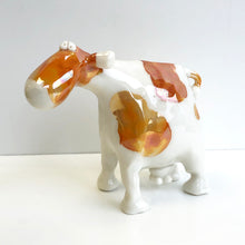 Load image into Gallery viewer, Porcelain cow
