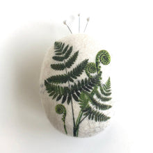 Load image into Gallery viewer, Felt pebble pin cushion - fern
