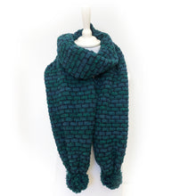 Load image into Gallery viewer, Pom Pom scarf - teal
