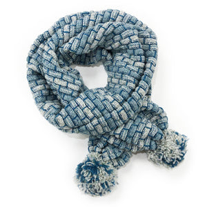 Pom Pom scarf - blue