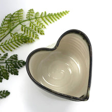 Load image into Gallery viewer, Heart tea light holder
