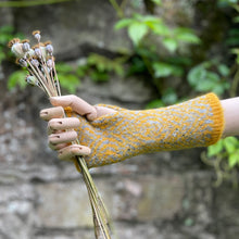 Load image into Gallery viewer, Luxury mitts - 6
