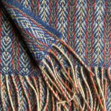 Load image into Gallery viewer, Merino lambswool woven scarf 8
