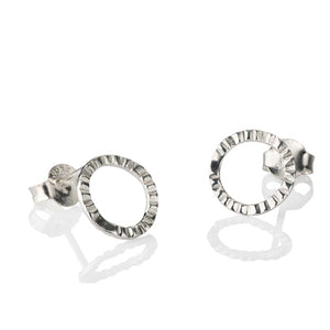 Maxi textured silver studs