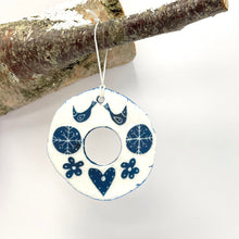 Load image into Gallery viewer, Porcelain Decoration - birds and heart
