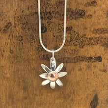 Load image into Gallery viewer, Flower necklace and earring set
