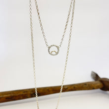 Load image into Gallery viewer, Tiny circle necklace - arch
