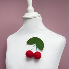 Load image into Gallery viewer, Felt brooch - cherries
