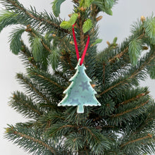 Load image into Gallery viewer, Decoration - Christmas tree with green flakes
